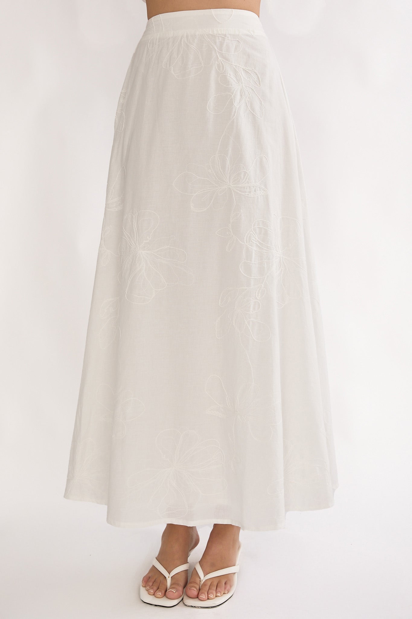 Under The Moons A-Line Maxi Skirt White-Maymioy