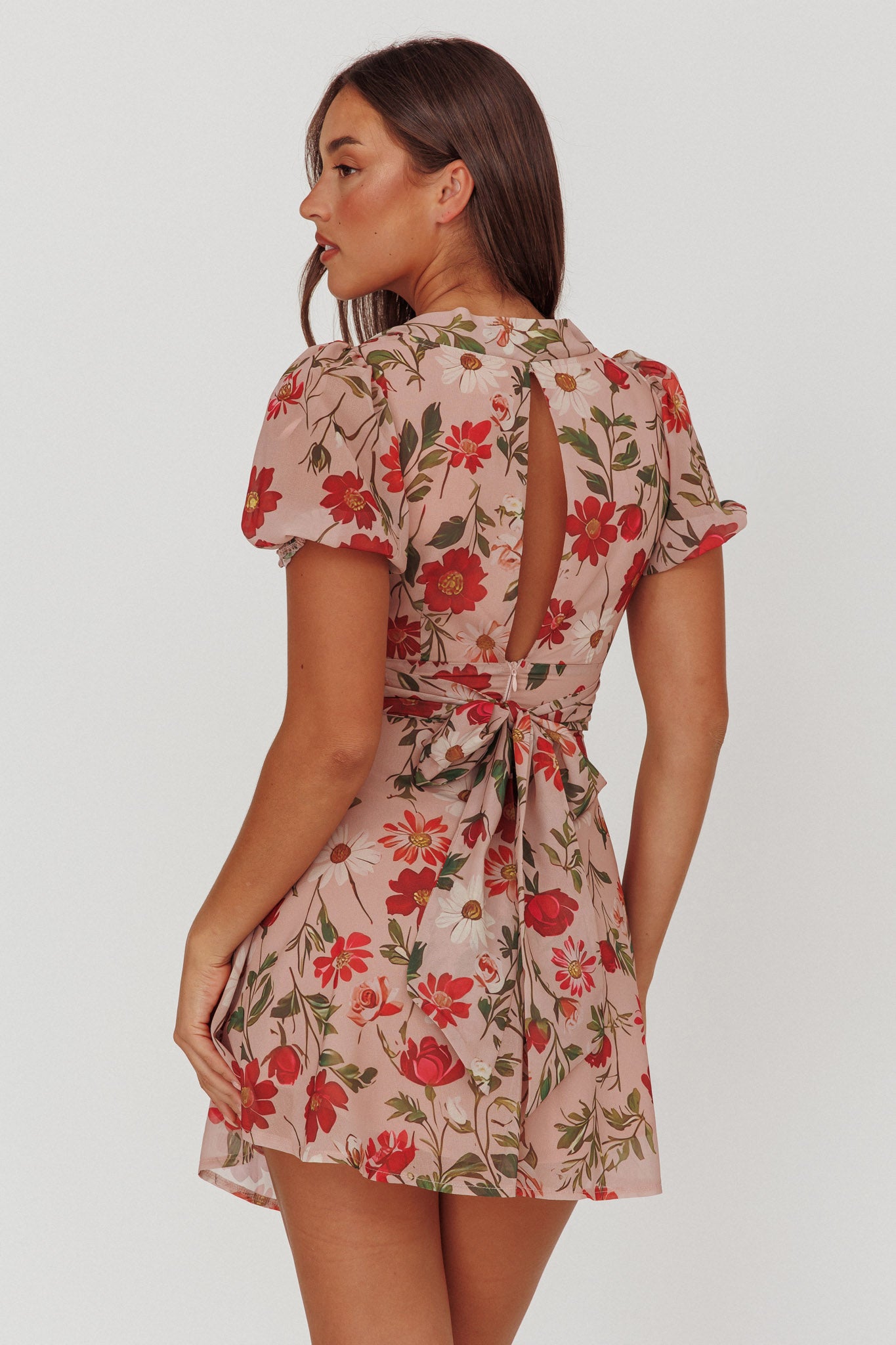 Dillon Twist Bust Mini Dress Floral Beige-Maymioy
