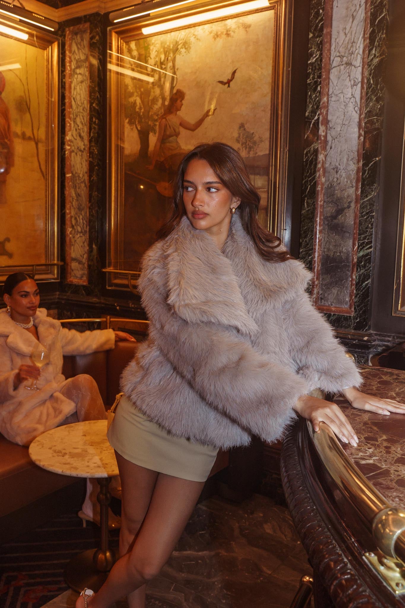 Copenhagen Oversized Lapel Fur Jacket Cream-Maymioy