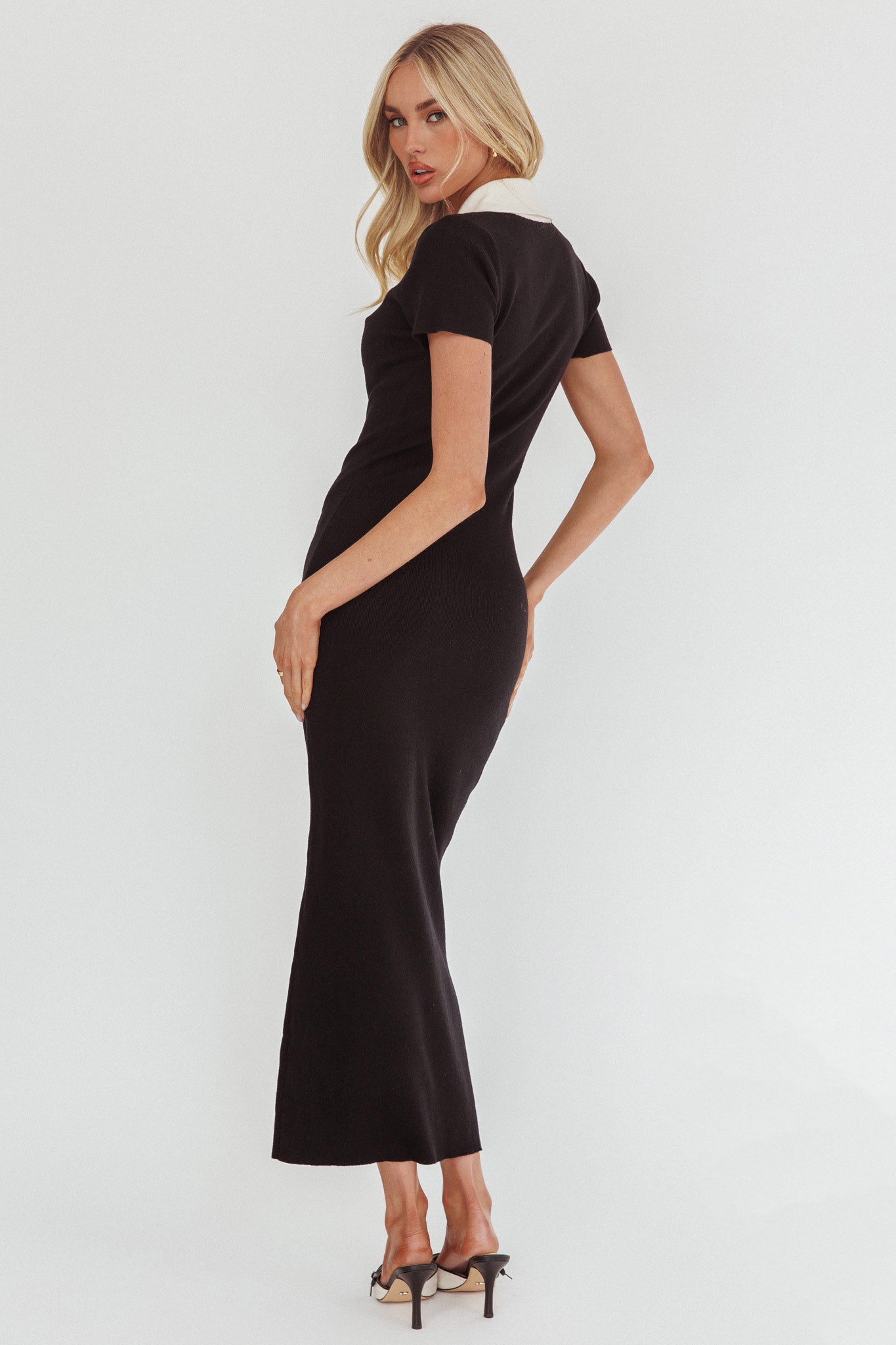 Jessa Mae Button Neckline Knit Maxi Dress Black-Maymioy