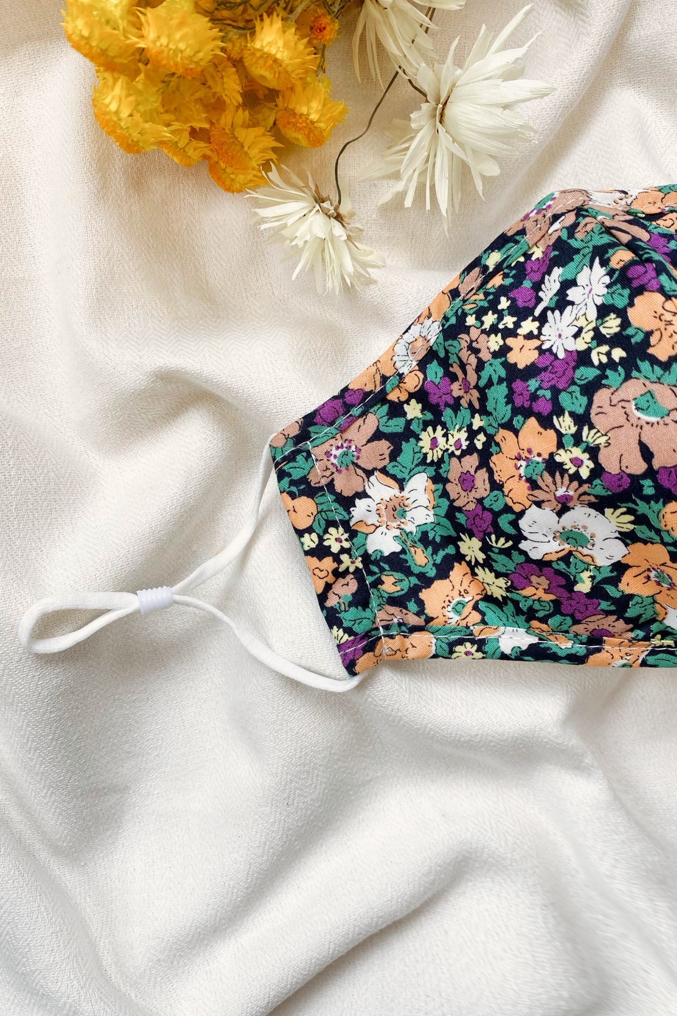 Wildflower Mask Floral Print Black-Maymioy