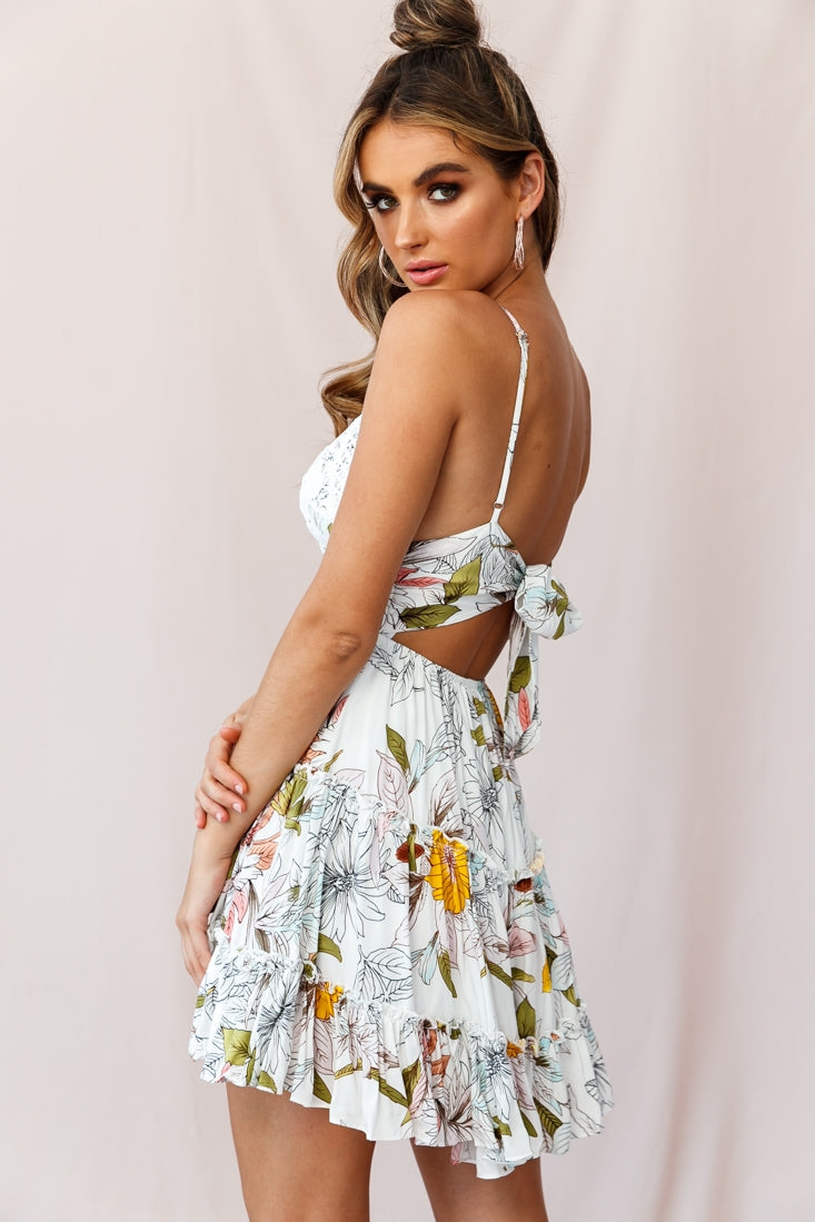 Sanctuary Applique Bust Tie-Knot Back Dress Floral Print White-Maymioy