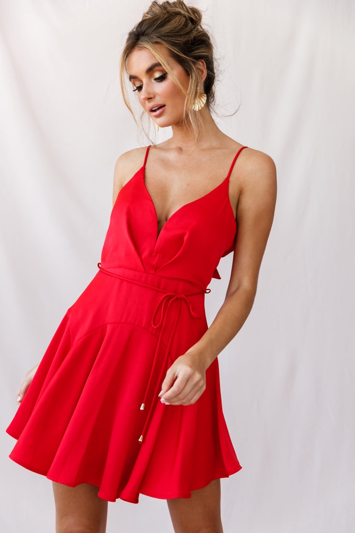 Valley Ruffle Tie-Up Back Dress Red-Maymioy