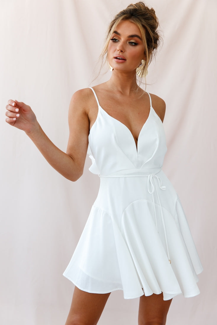 Valley Ruffle Tie-Up Back Dress White-Maymioy
