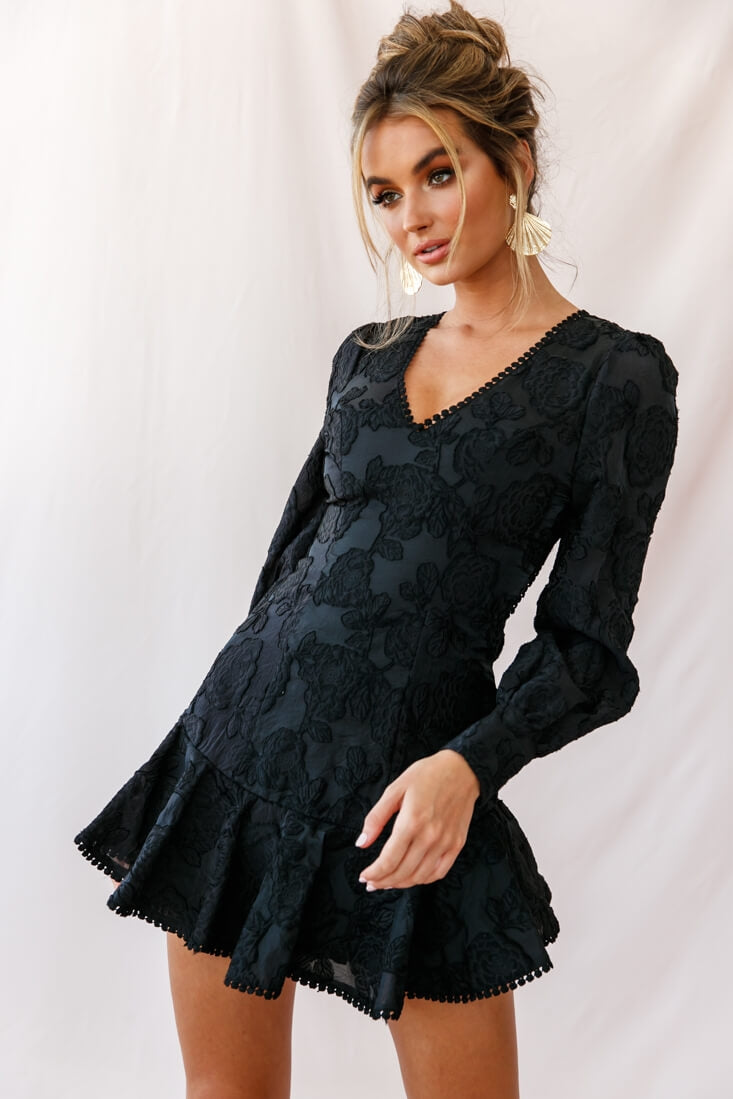 Camellia Open Back Cuff Sleeve Dress Black-Maymioy