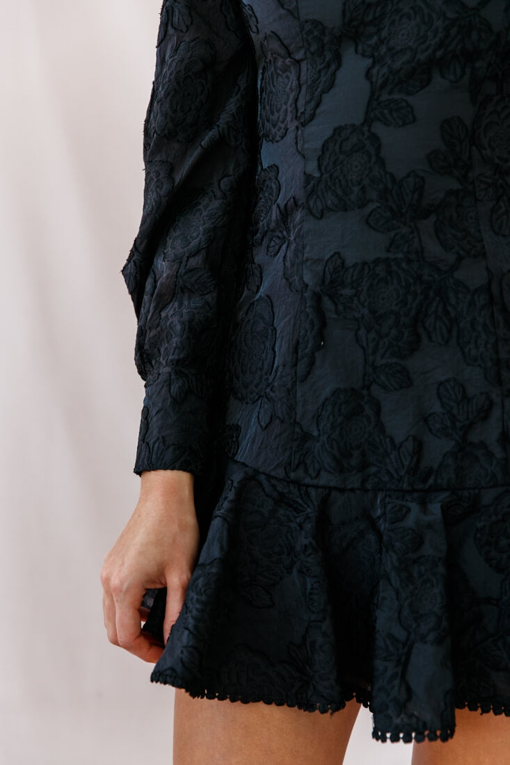 Camellia Open Back Cuff Sleeve Dress Black-Maymioy