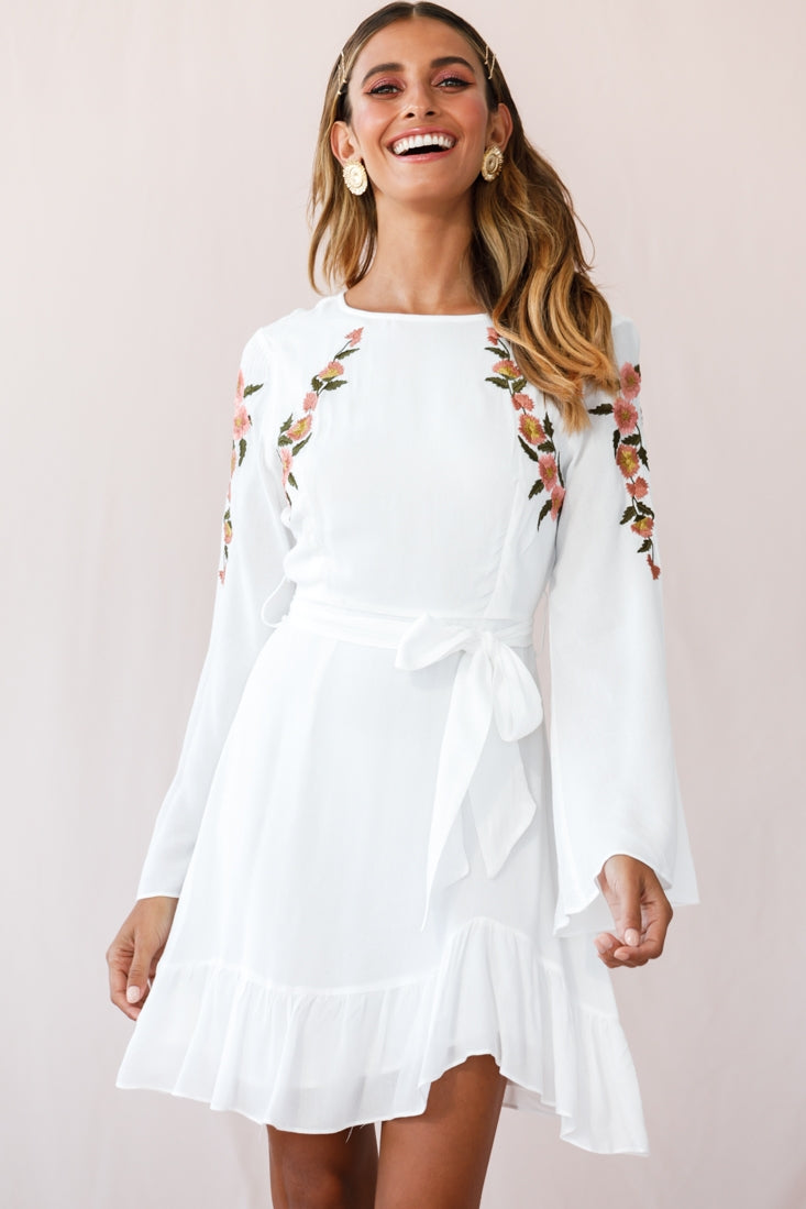Yara Floral Embellished Fit and Flare Dress White-Maymioy