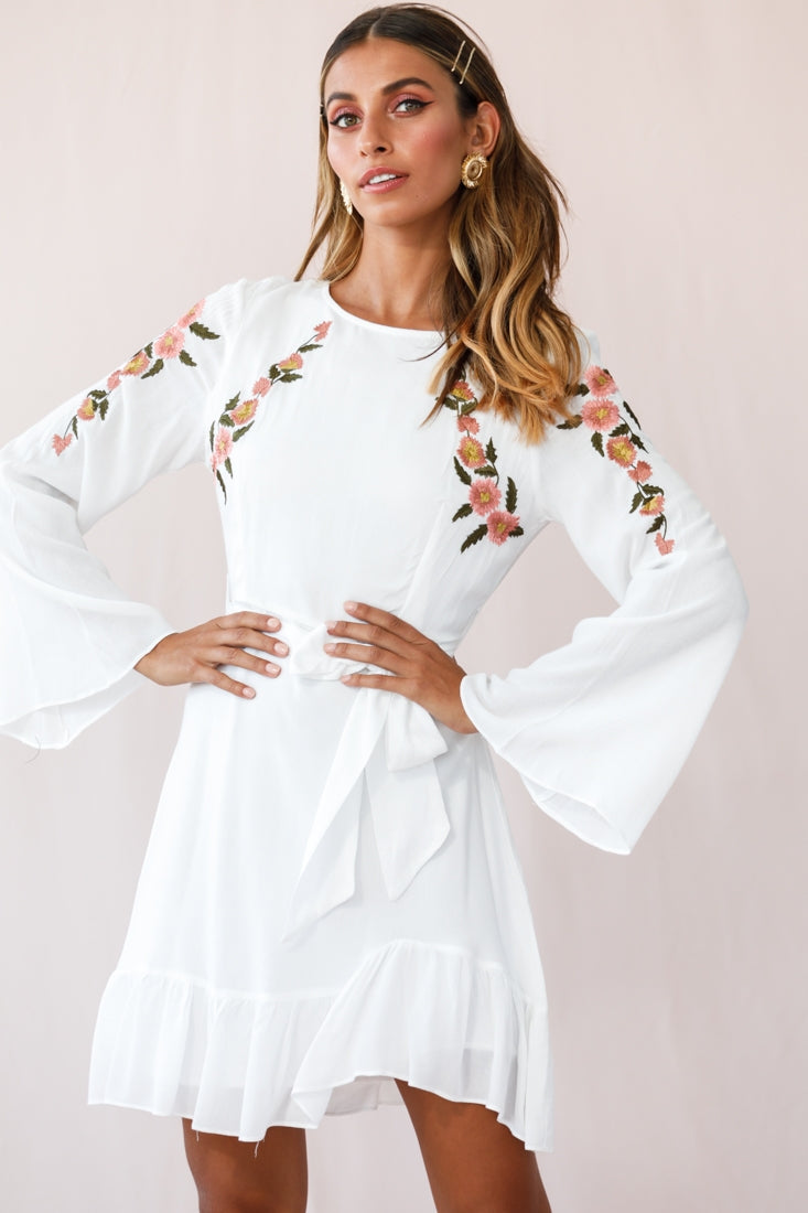 Yara Floral Embellished Fit and Flare Dress White-Maymioy
