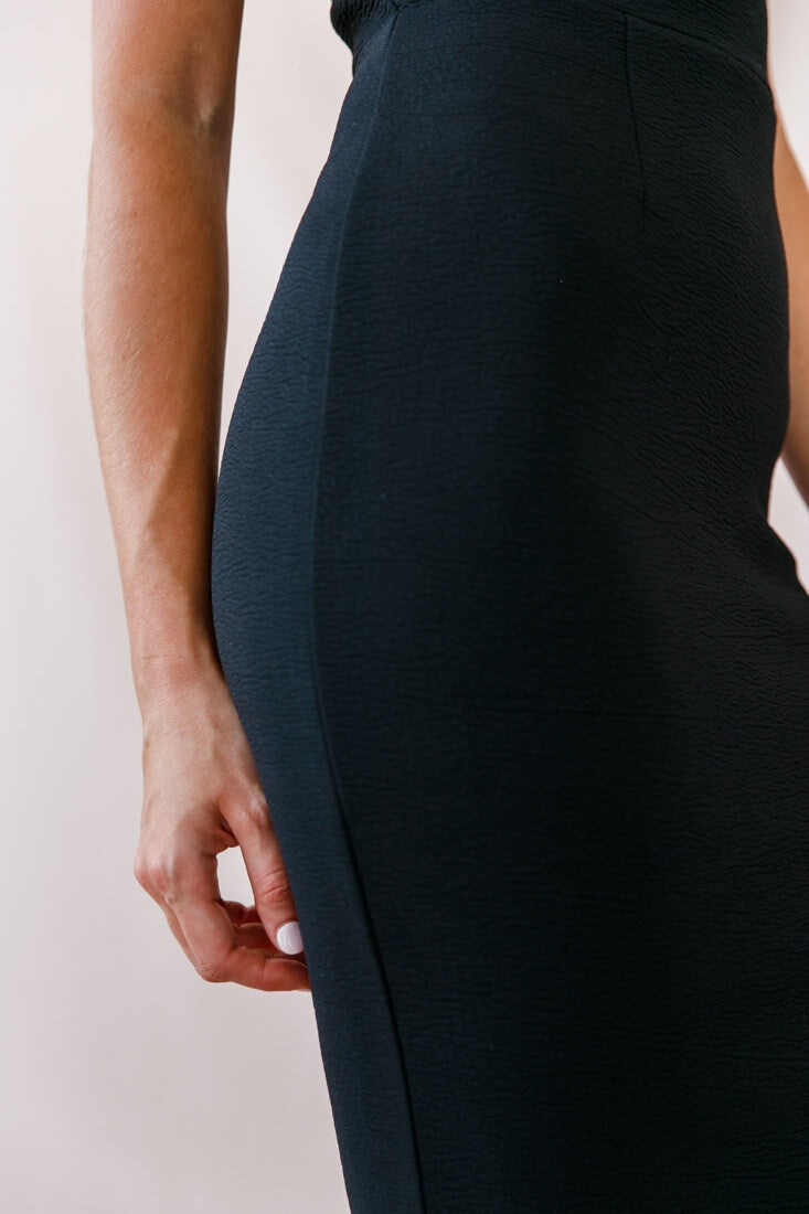 Georgia Square Neckline Midi Dress Black-Maymioy