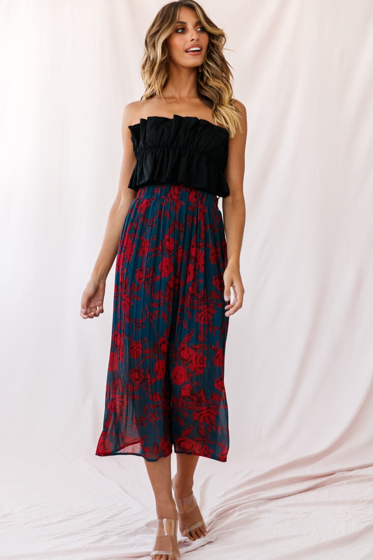Thea Ruffle Crop Top Black-Maymioy