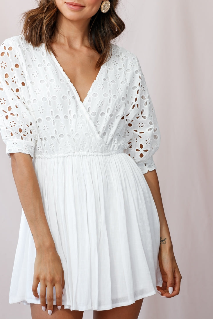 Indi Broderie Anglaise Swing Dress White-Maymioy