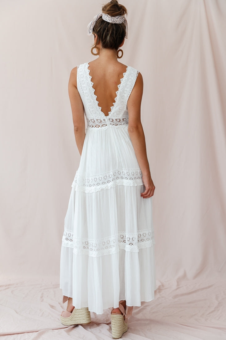Faith Embroidered Details Maxi Dress Ivory-Maymioy