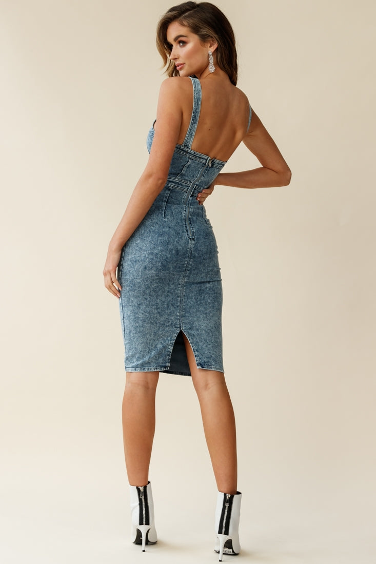 Shalom Structured Bodycon Midi Dress Washed Blue-Maymioy