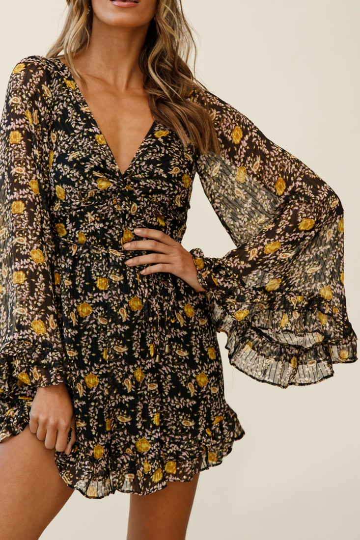 Perri Bell Sleeve Twist Knot Bust Dress Paisley Print Black-Maymioy