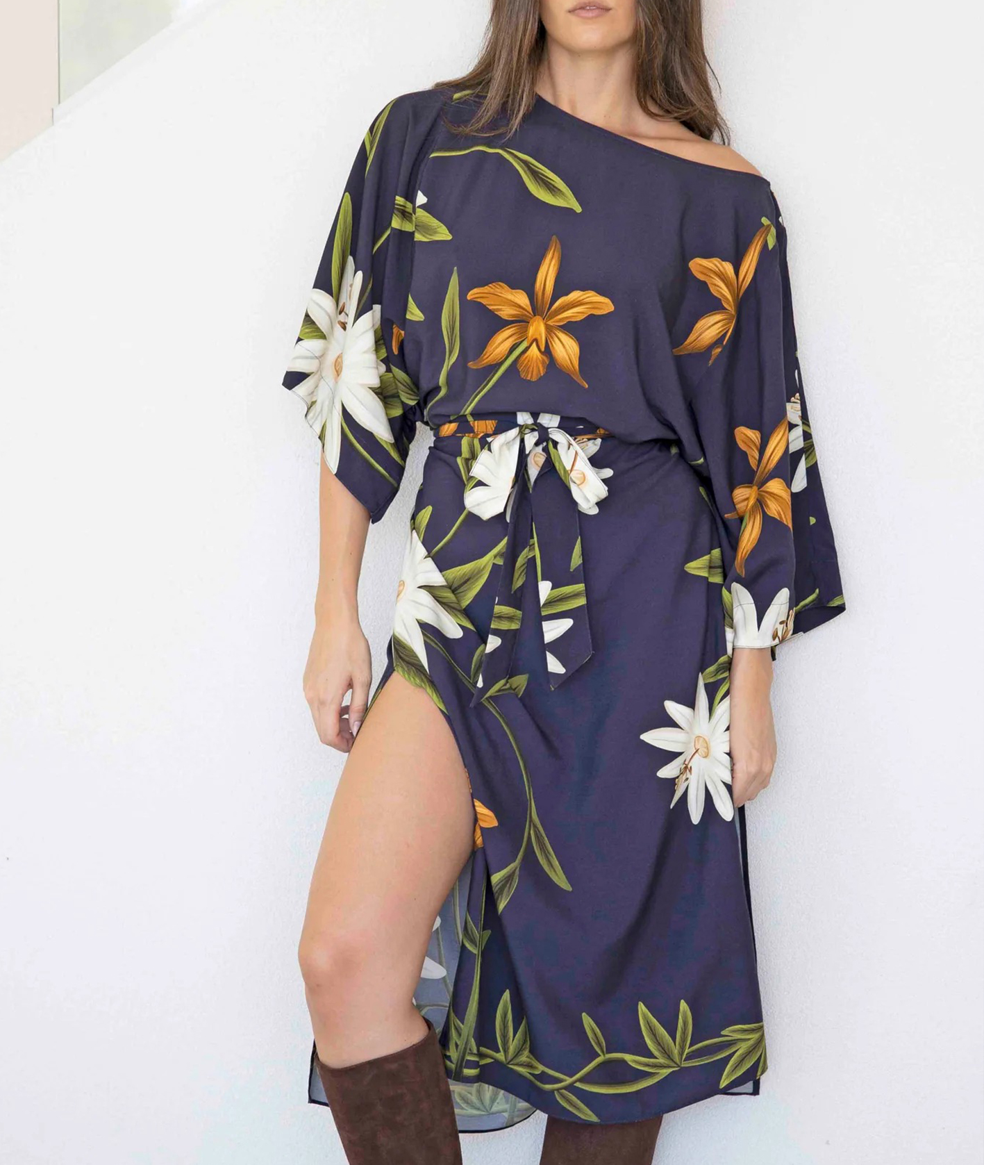[Copy]New Arrivals🔥 Women's Printed V-Neck Bat Long Sleeve Dress Midi Length  Casual Regular