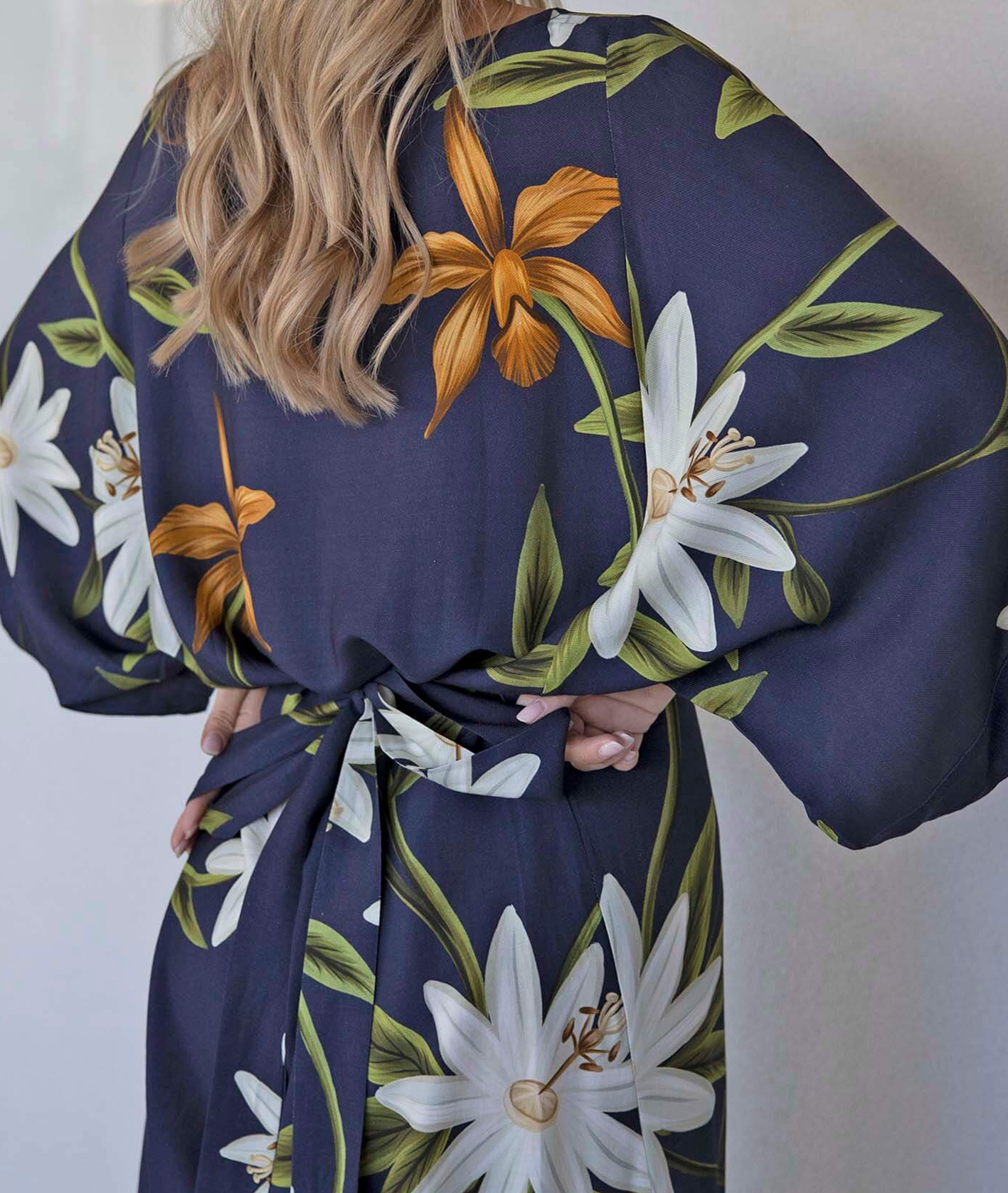 [Copy]New Arrivals🔥 Women's Printed V-Neck Bat Long Sleeve Dress Midi Length  Casual Regular