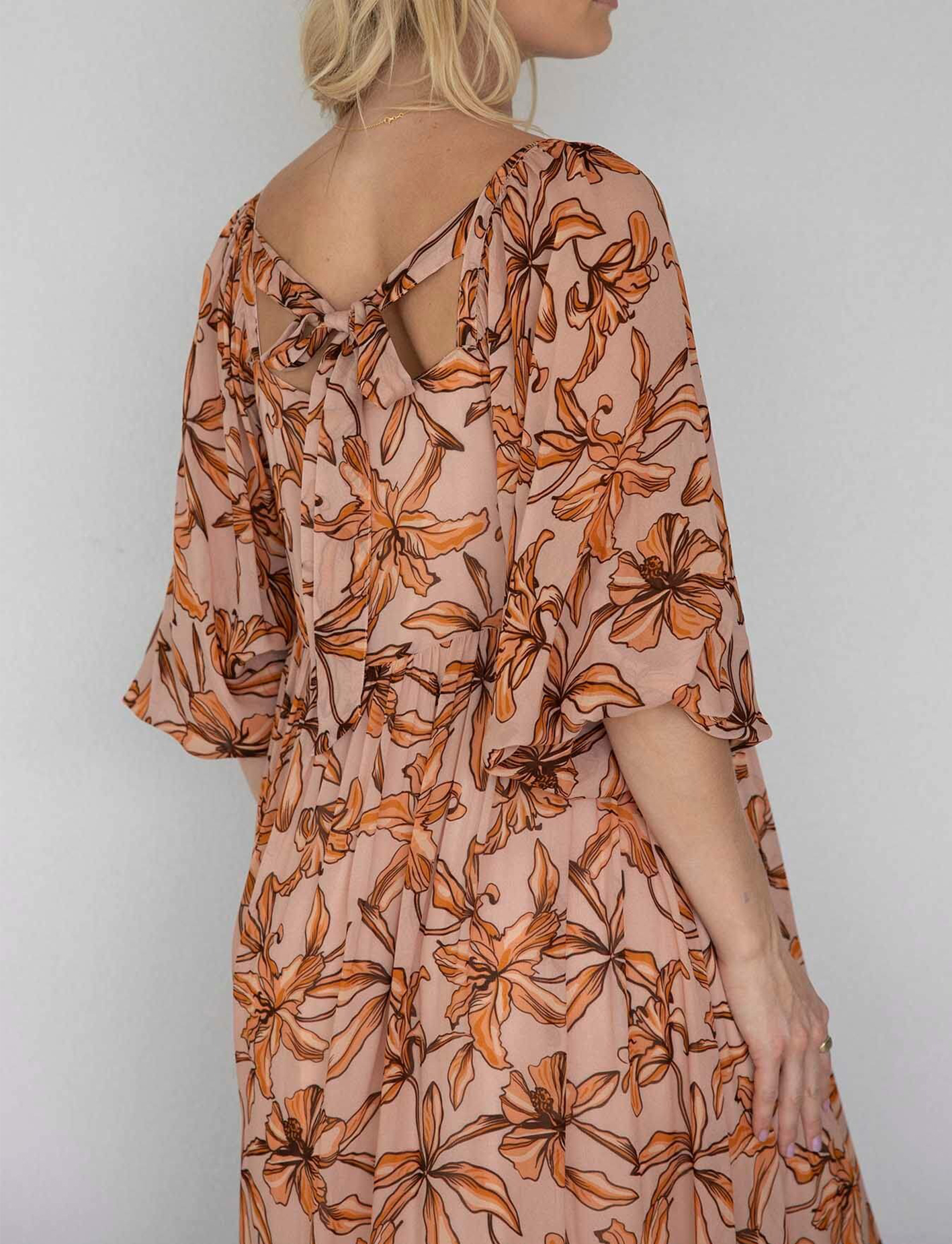 [Copy]New Arrivals🔥 Women's Printed V-Neck Bat Long Sleeve Dress Midi Length  Casual Regular