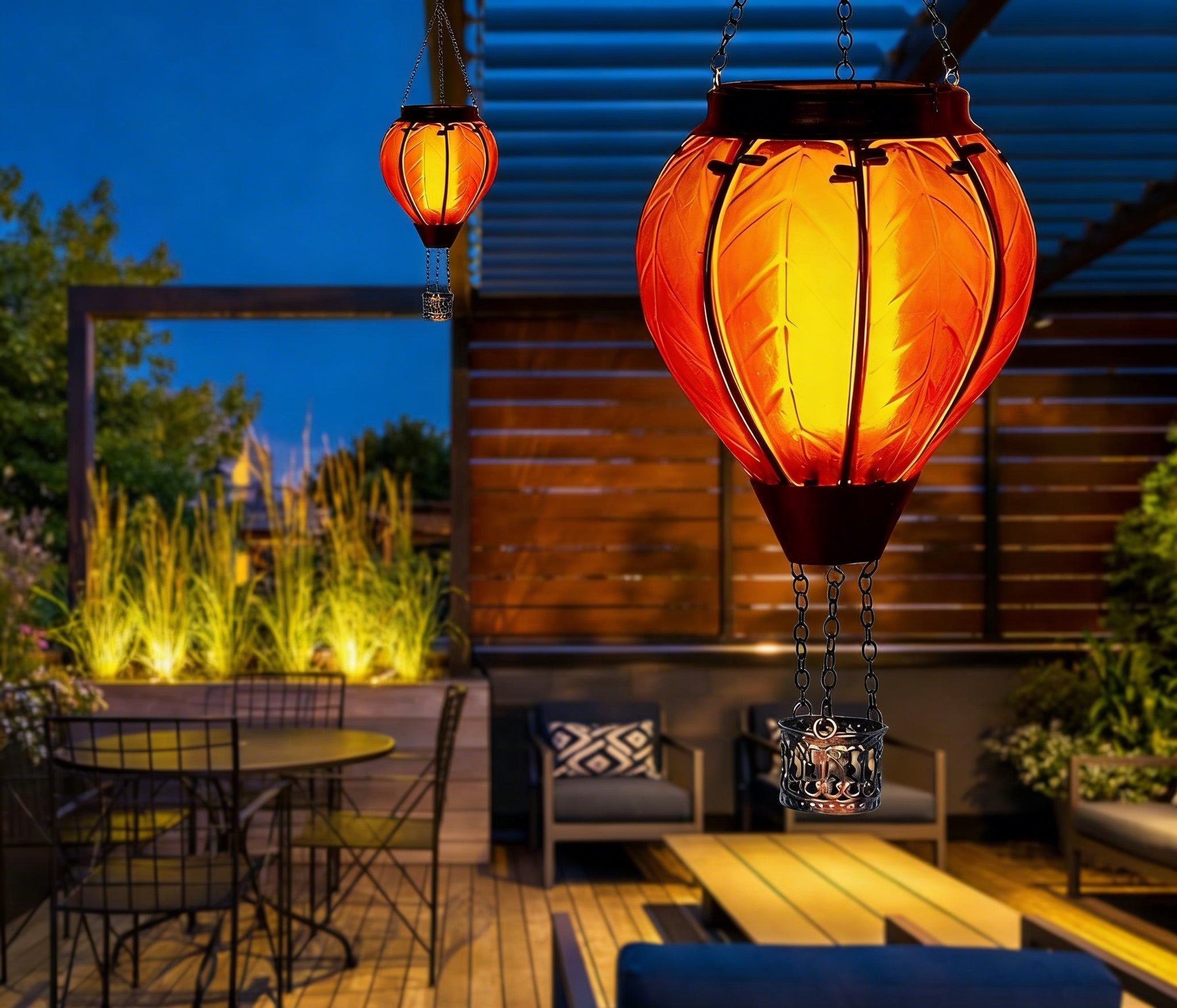 🎁 Limited-time offer 🔥Solar Cool Flame XL Hanging Rainbow Balloon Lantern