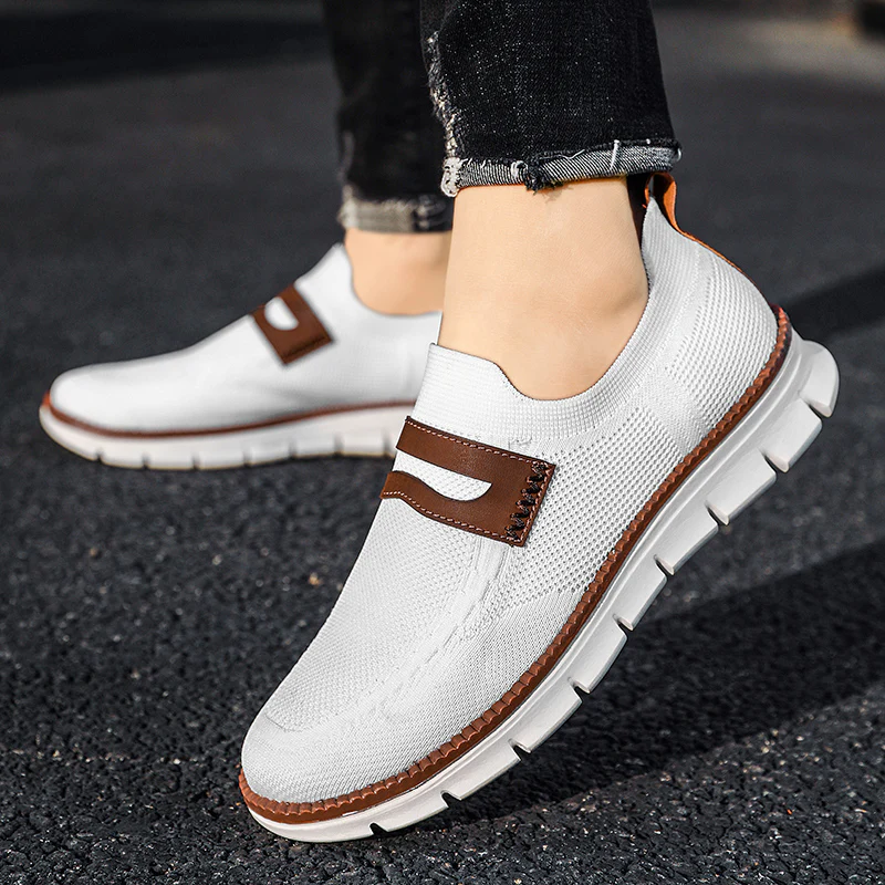 Retro lightweight and comfortable orthopedic shoes