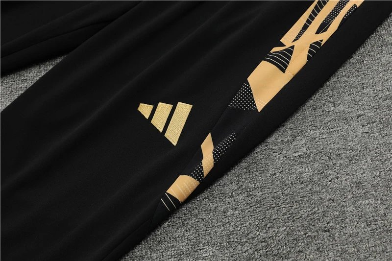 High quality jersey long sleeved set for Real Madrid