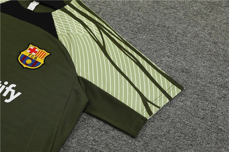 High quality jersey short sleeved kit for Barcelona