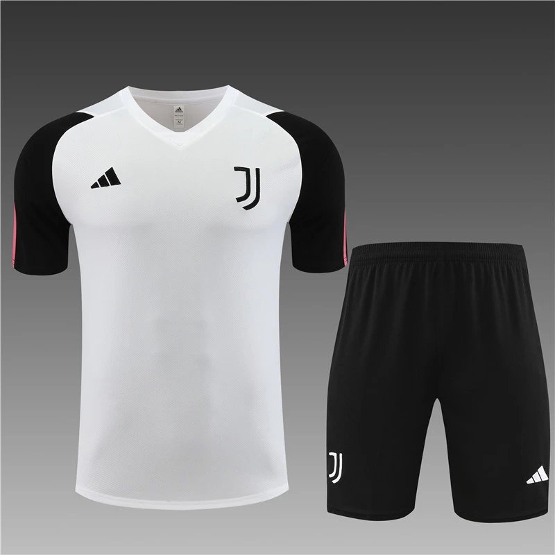 High quality jersey set for Juventus (contact WhatsApp:+18030258501, if you need size recommendation)