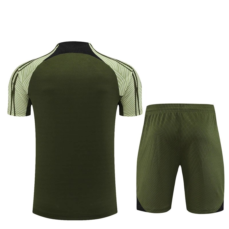 High quality jersey short sleeved kit for Barcelona