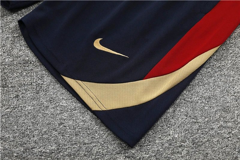 High quality jersey short sleeved kit for Barcelona