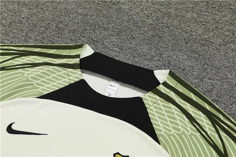 High quality jersey short sleeved kit for Barcelona