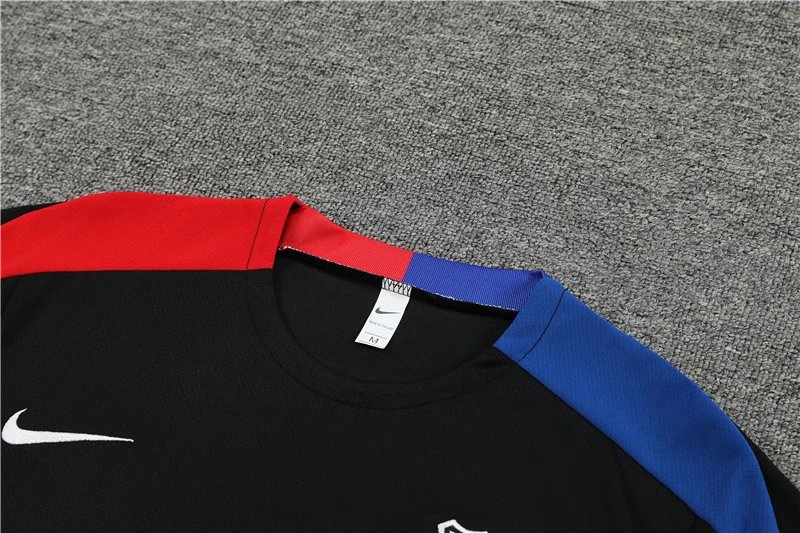 High quality jersey short sleeved kit for Barcelona