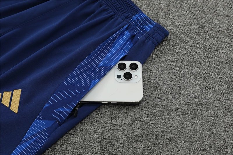 High quality jersey set from Italy