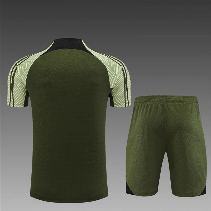 High quality jersey short sleeved kit for Barcelona
