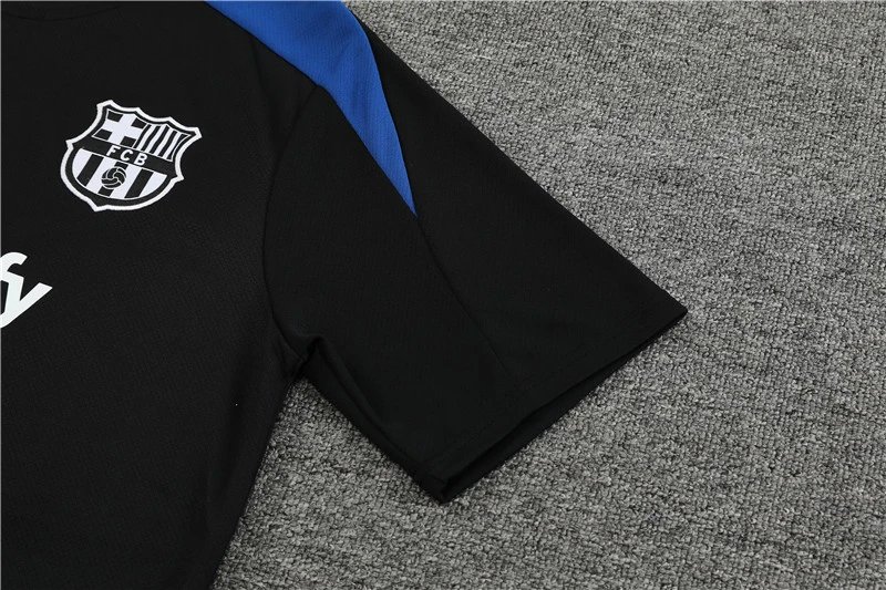 High quality jersey short sleeved kit for Barcelona