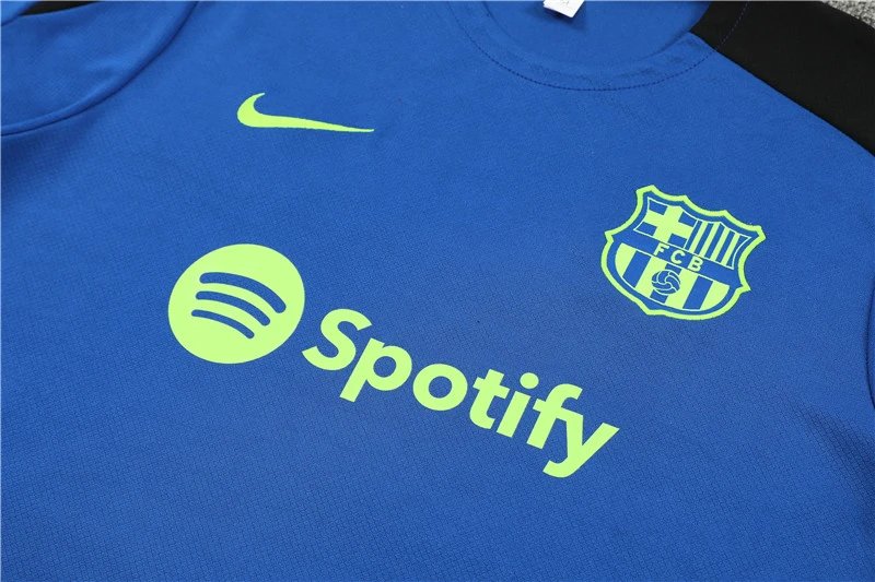 High quality jersey short sleeved kit for Barcelona