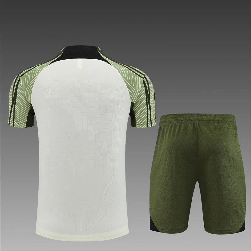 High quality jersey short sleeved kit for Barcelona