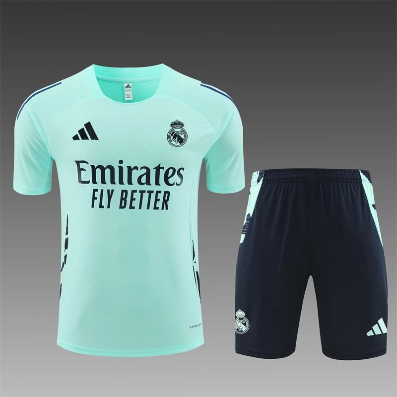 High quality jersey short sleeved kit for Barcelona