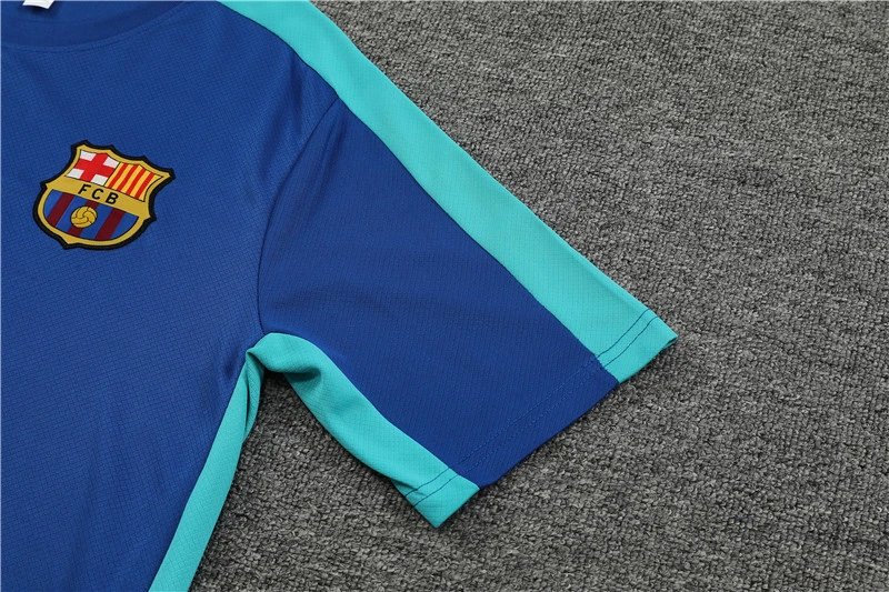 High quality jersey short sleeved kit for Barcelona