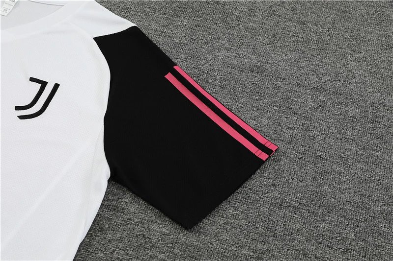 High quality jersey set for Juventus (contact WhatsApp:+18030258501, if you need size recommendation)