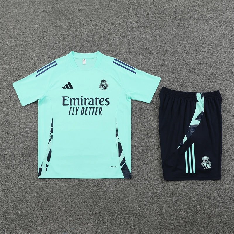 High quality jersey short sleeved kit for Barcelona
