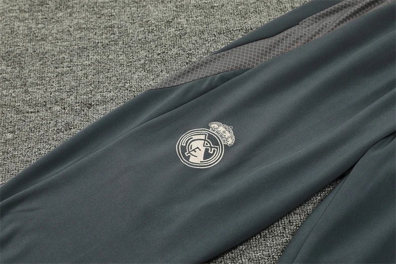 High quality jersey long sleeved set for Real Madrid