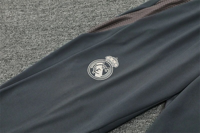 High quality jersey long sleeved set for Real Madrid