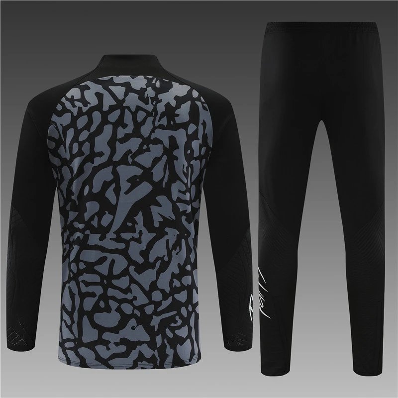 High quality jersey long sleeved set Paris