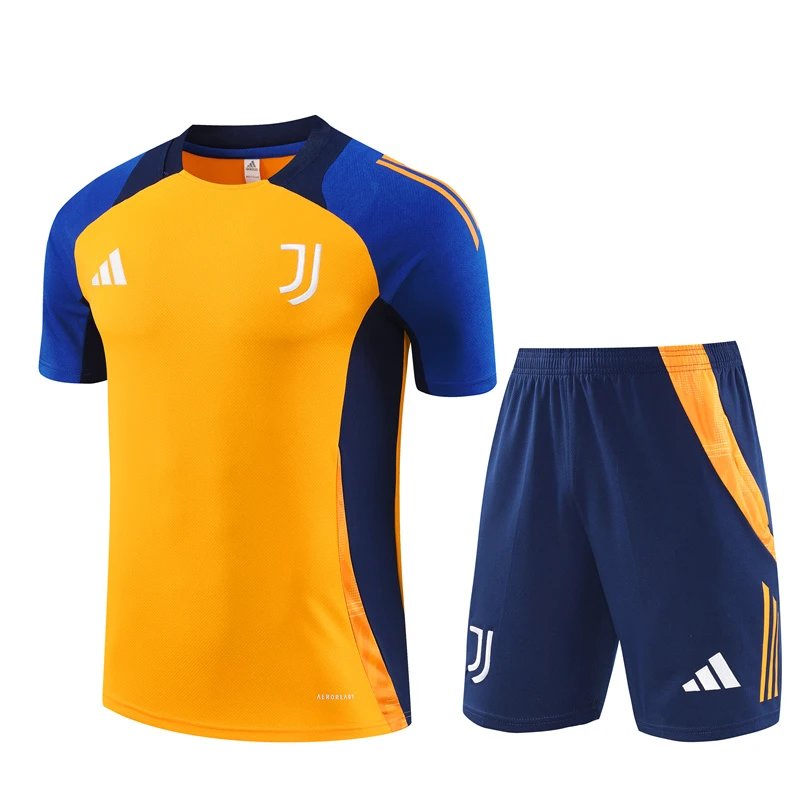 High quality jersey set for Juventus (contact WhatsApp:+18030258501, if you need size recommendation)