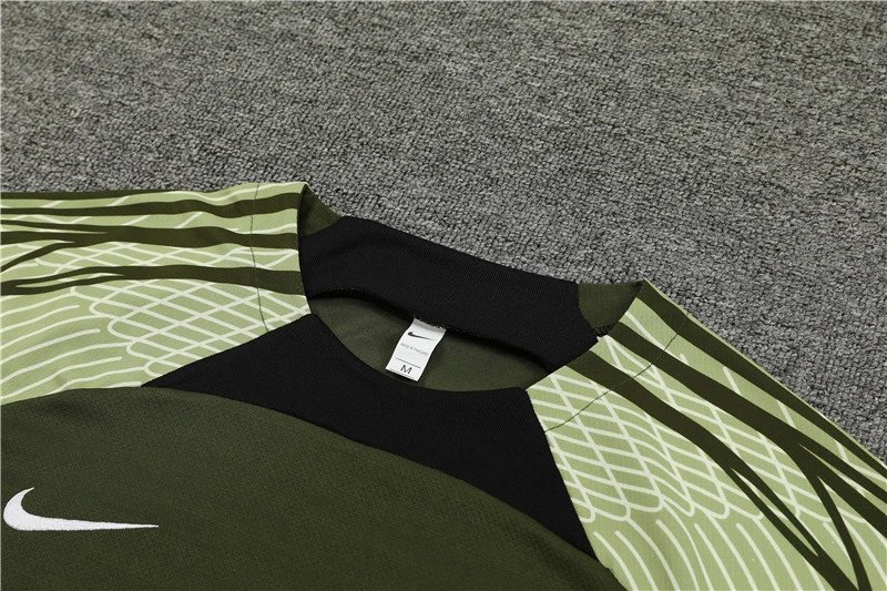 High quality jersey short sleeved kit for Barcelona