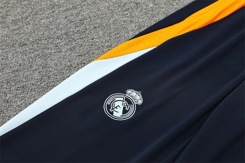 High quality jersey long sleeved set for Real Madrid