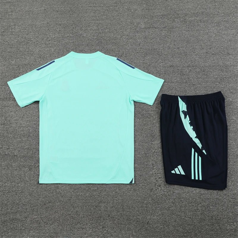 High quality jersey short sleeved kit for Barcelona