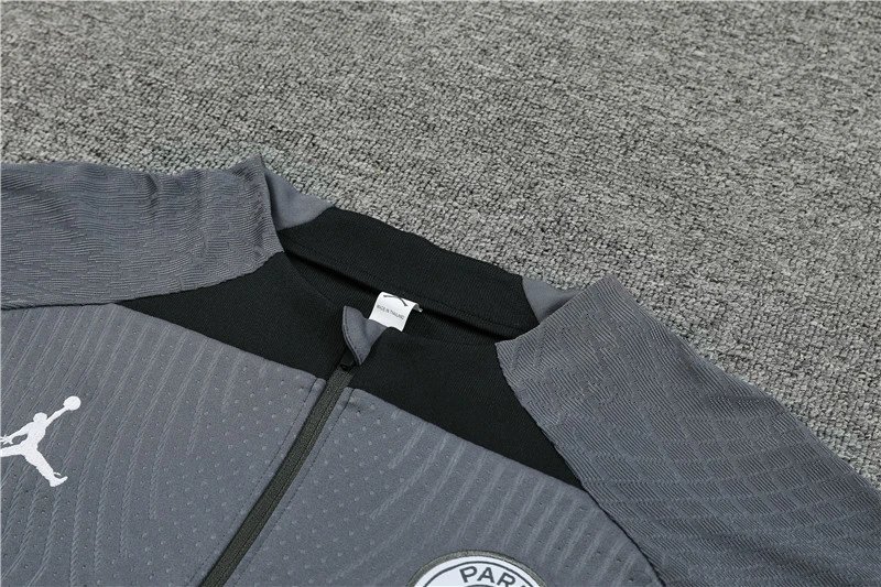 High quality jersey long sleeved set Jordan Paris (contact WhatsApp:+18030258501, if size recommendation is needed)