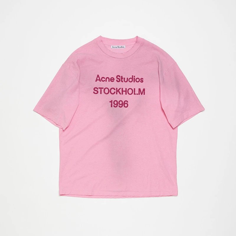 High quality hot stamping letter printing washed and worn short sleeves. Please add WhatsApp: 18859952090 if you need size guidance