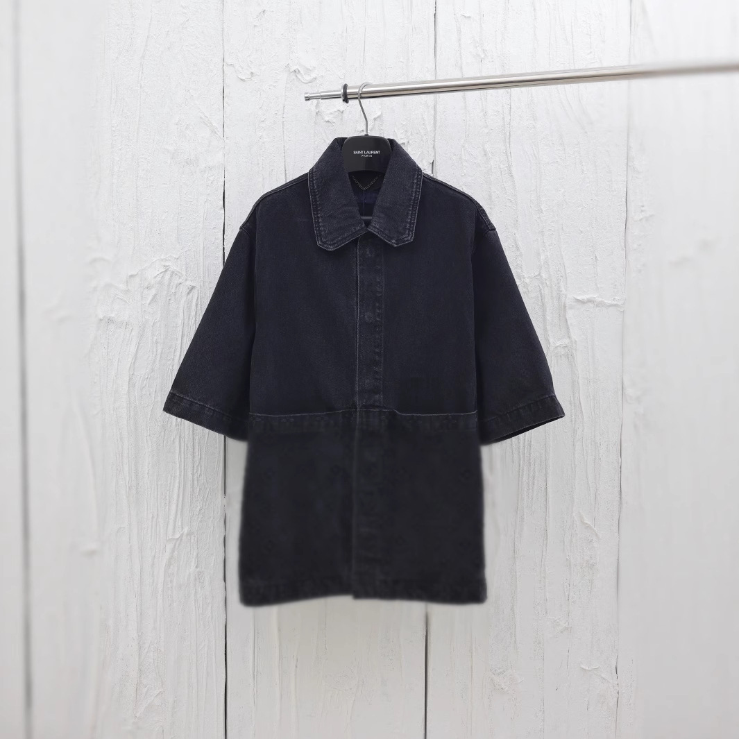 High quality denim shirt set, please add : 18030258501 if you need size guide