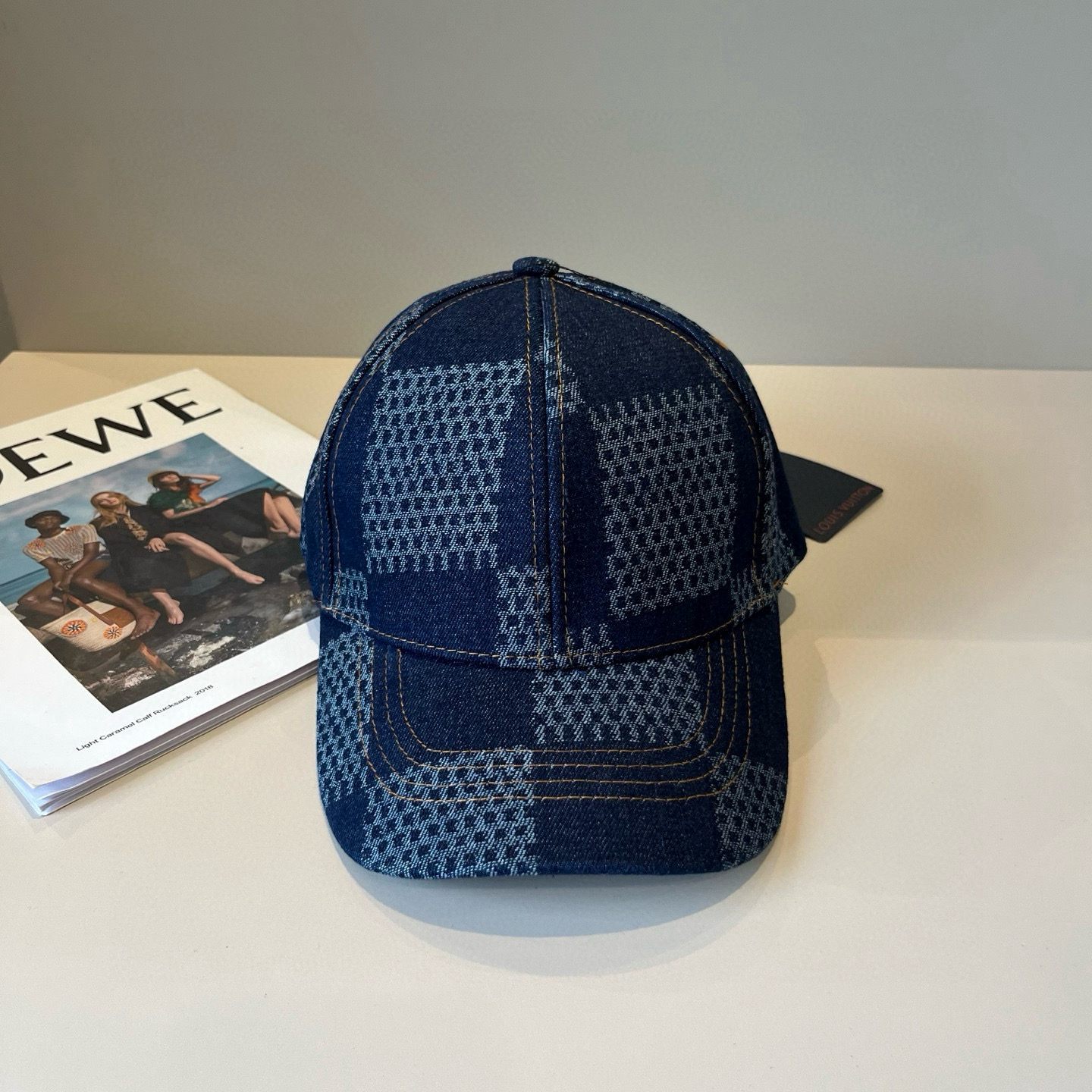 High quality and fashionable baseball cap new 3 pcs add : 18859952090 if you need size guide
